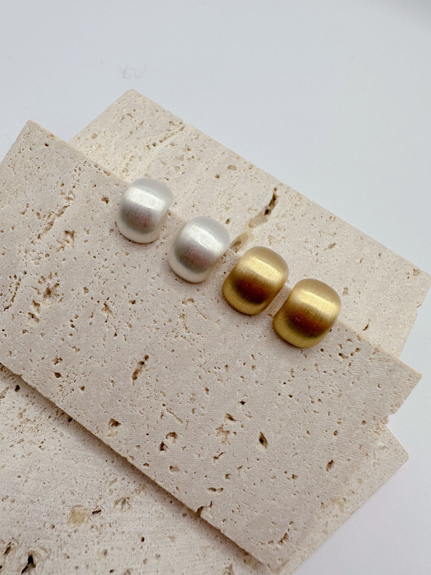 Emma Pick Matt Minimalistic Stud Earrings