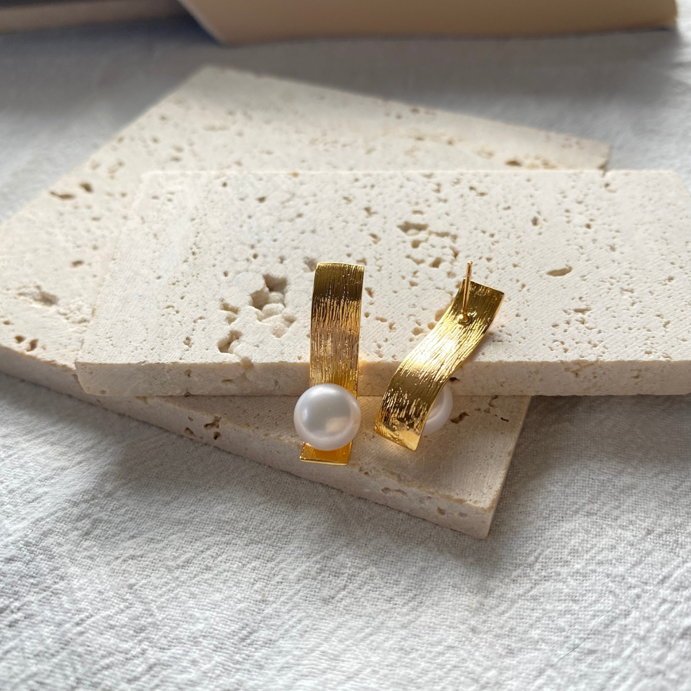 Emma Pick Golden Wave